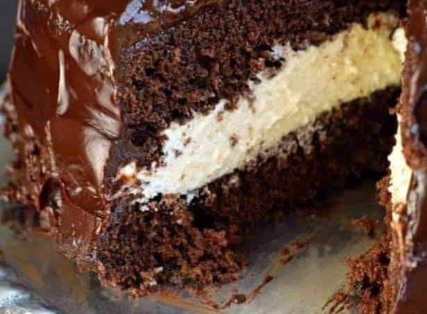 Hershey’s Chocolate Cheesecake Cake